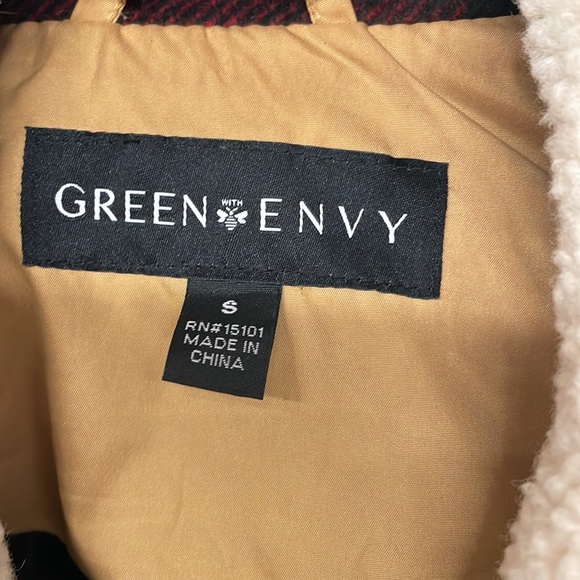 Red and black warm jacket - Picture 5 of 7